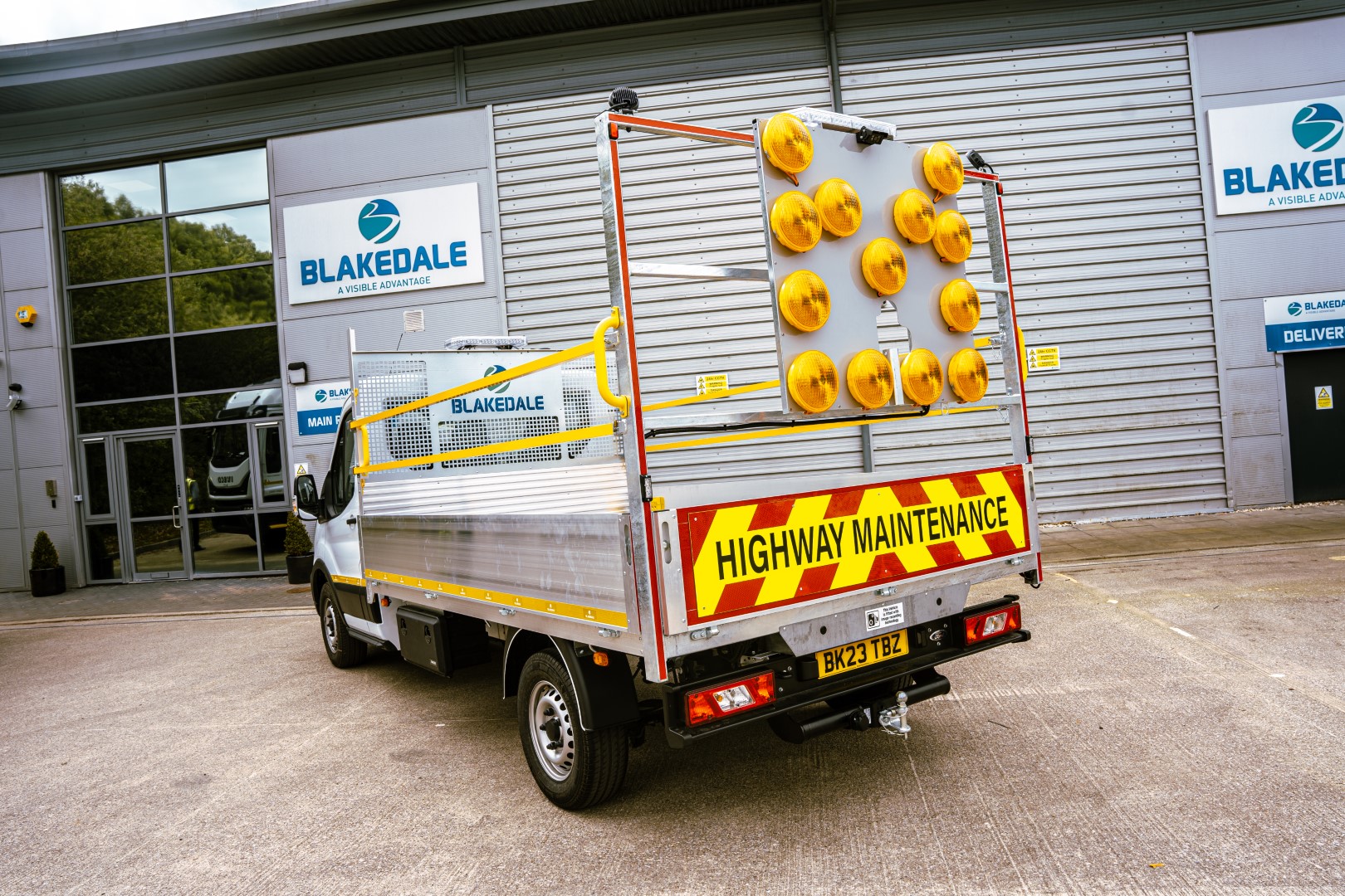 3.5t Traffic Management Vehicle with LP13 Arrow Board