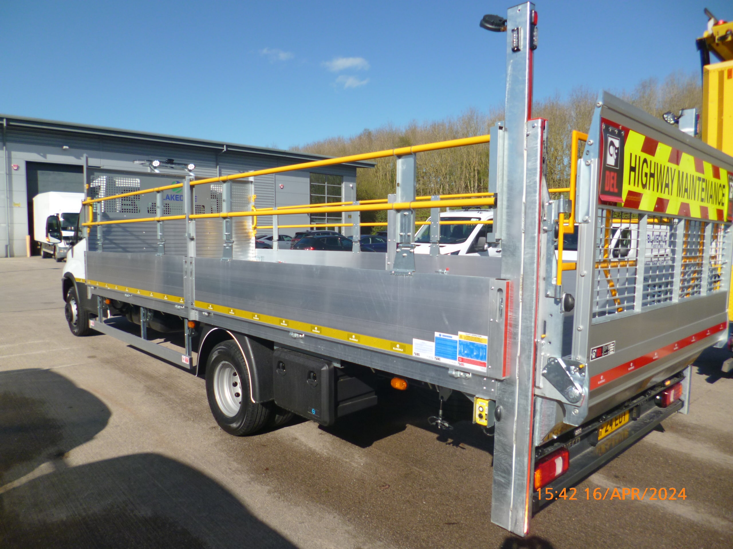 7.2t Tail Lift Traffic Management Vehicle