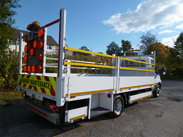 7 2T 7 5T Traffic Management 1 (1) 7.2t Traffic Management Vehicle with LP13 Light Arrow Board on the Road